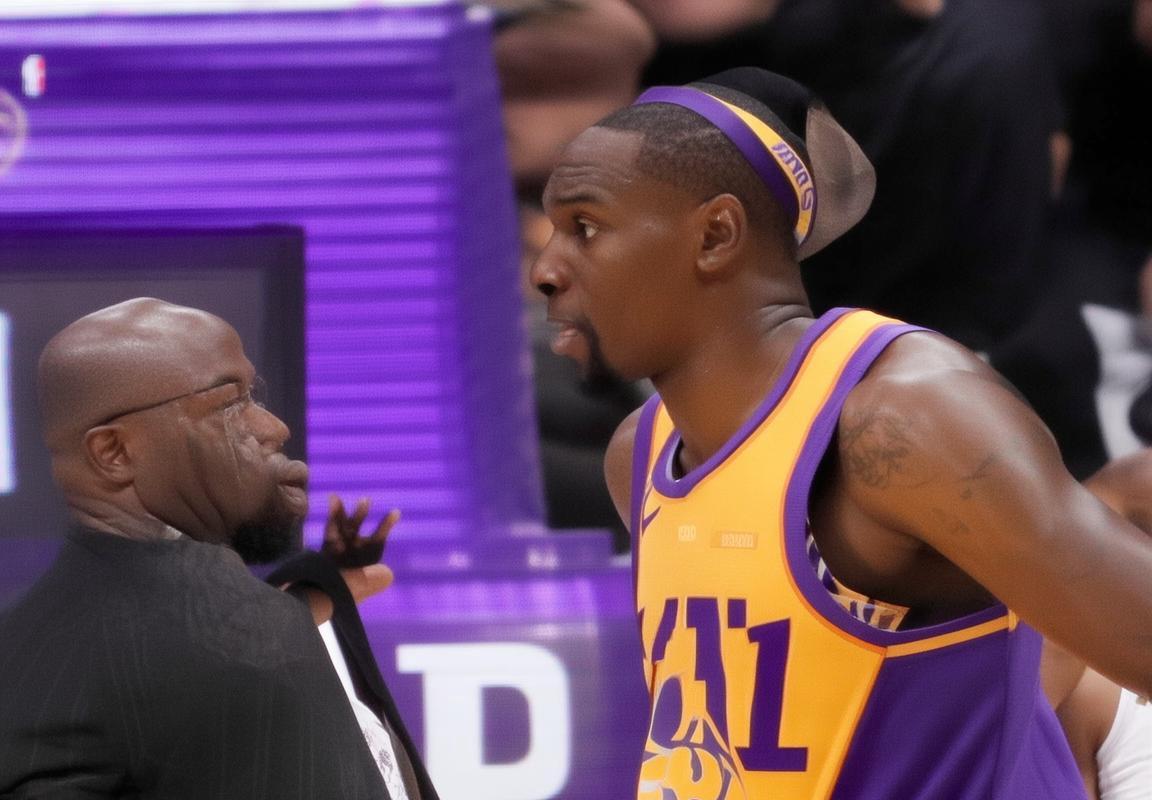 2017年NBA季后赛开拓者与勇士的激烈对决回顾与分析(图1)