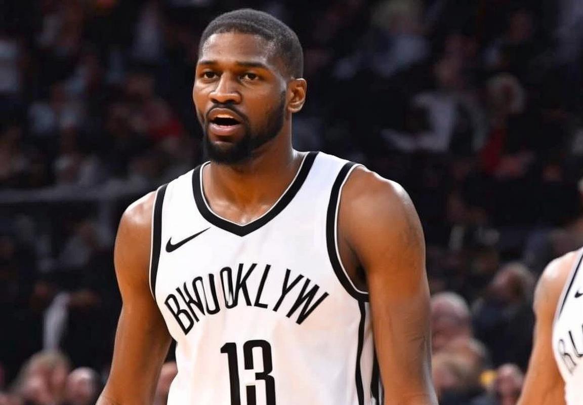 2014年湖人与山猫的激烈对决回顾与精彩瞬间分析(图1)